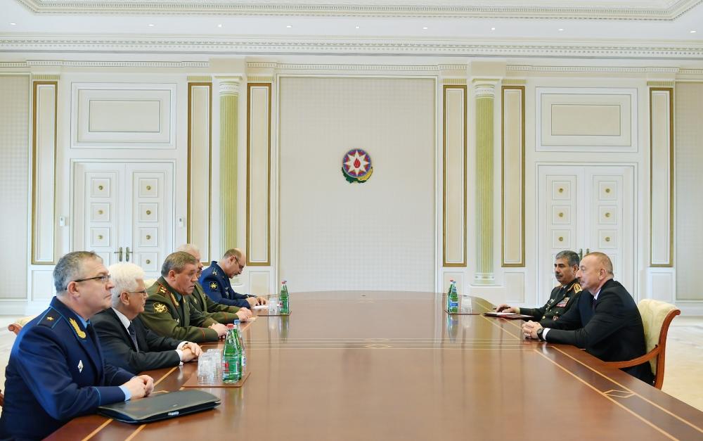 Президент Ильхам Алиев принял главу Генштаба ВС России