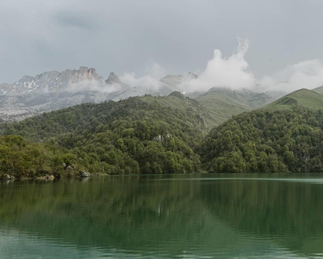 Волшебно: Озеро Гёйгёль в объективе Рустама Магеррамова