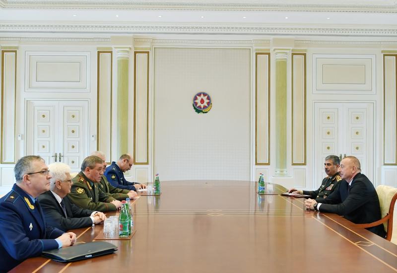 Президент Ильхам Алиев принял главу Генштаба ВС России