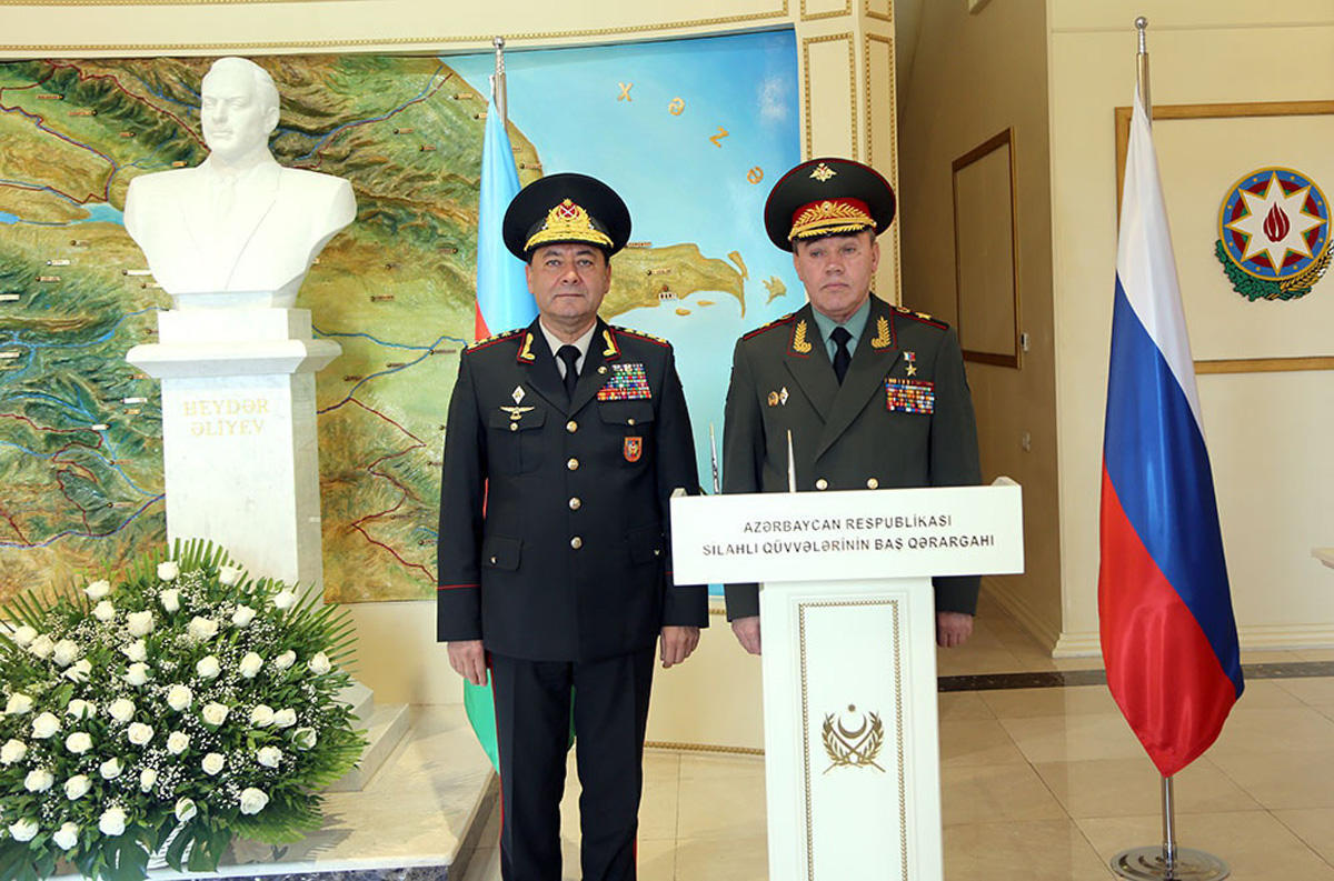 Главы Генштабов ВС Азербайджана и России обсудили урегулирование карабахского конфликта
