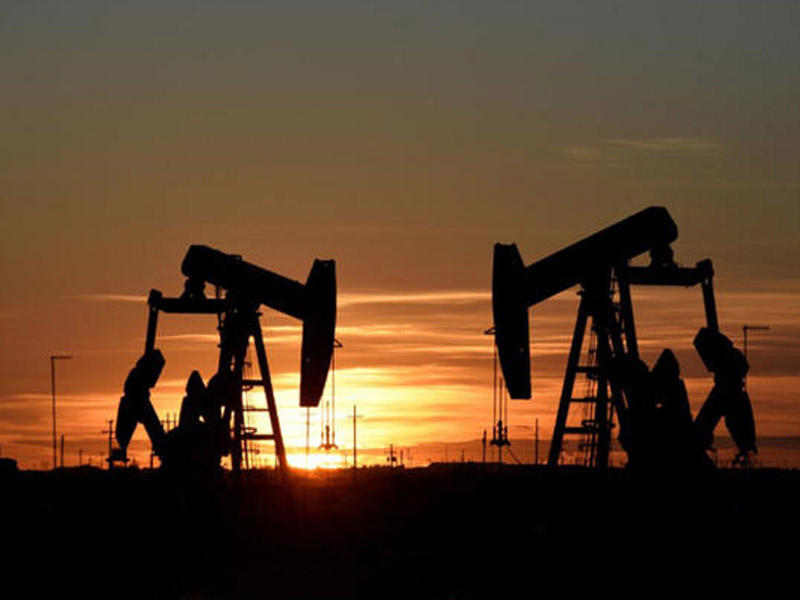 Нефть марки Brent падает в цене