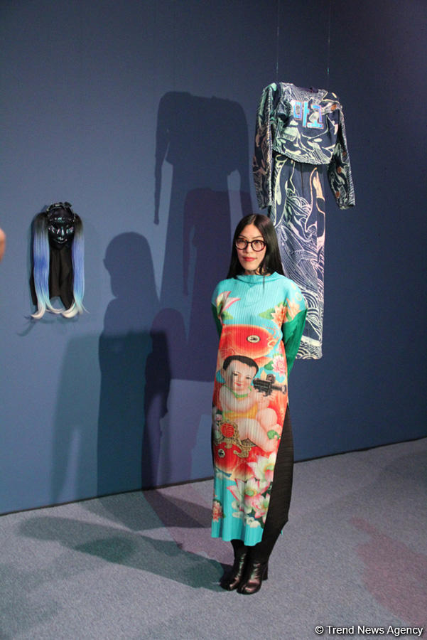 В YARAT открылась необычная выставка корейско-канадской художницы