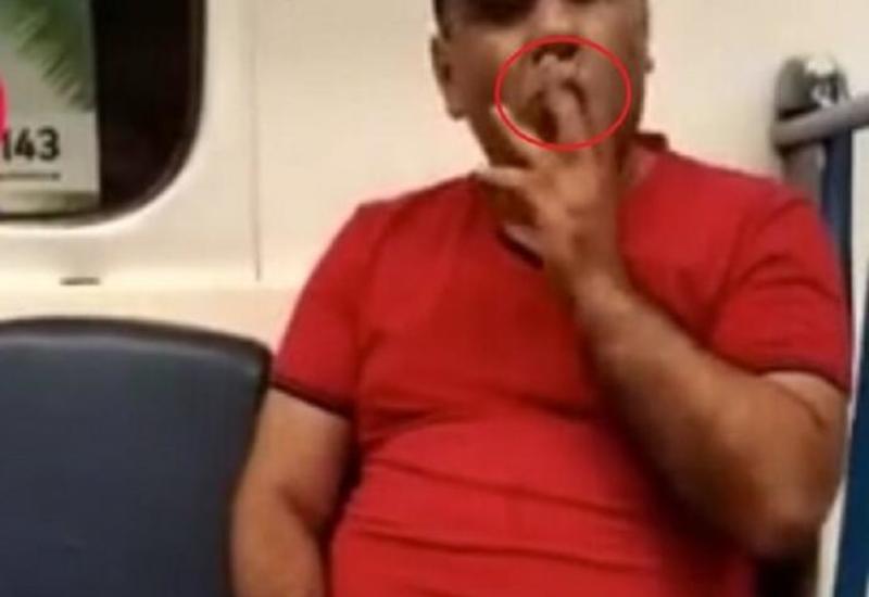 Курившего в бакинском метро пассажира наказали