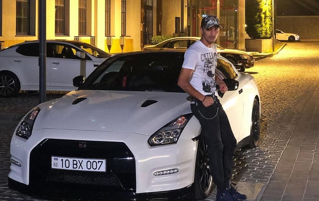 Азербайджанский футболист купил себе спорткар за 250 тысяч