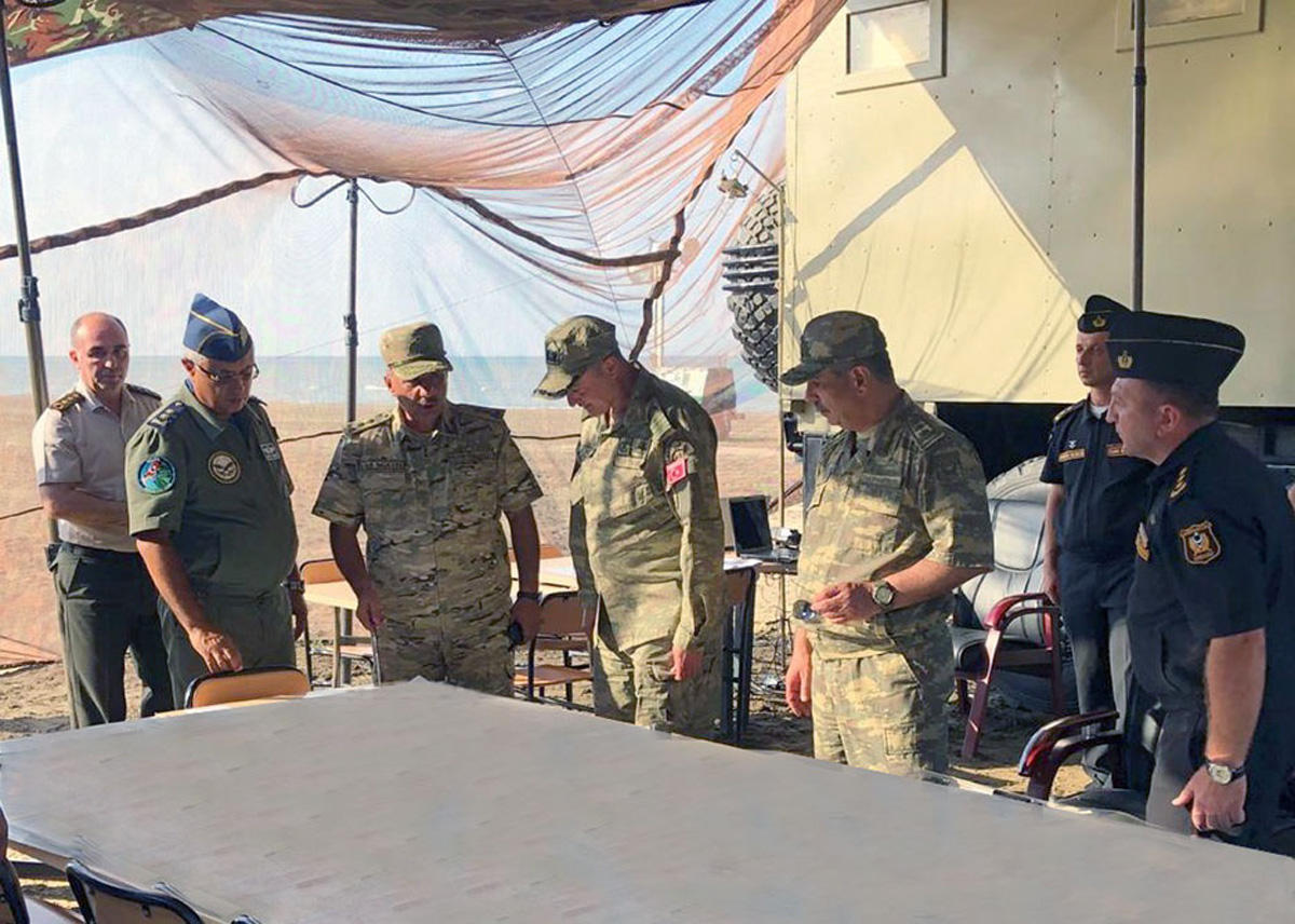 Азербайджан привлек турецких специалистов на поиски МиГ-29 ВВС на Каспии