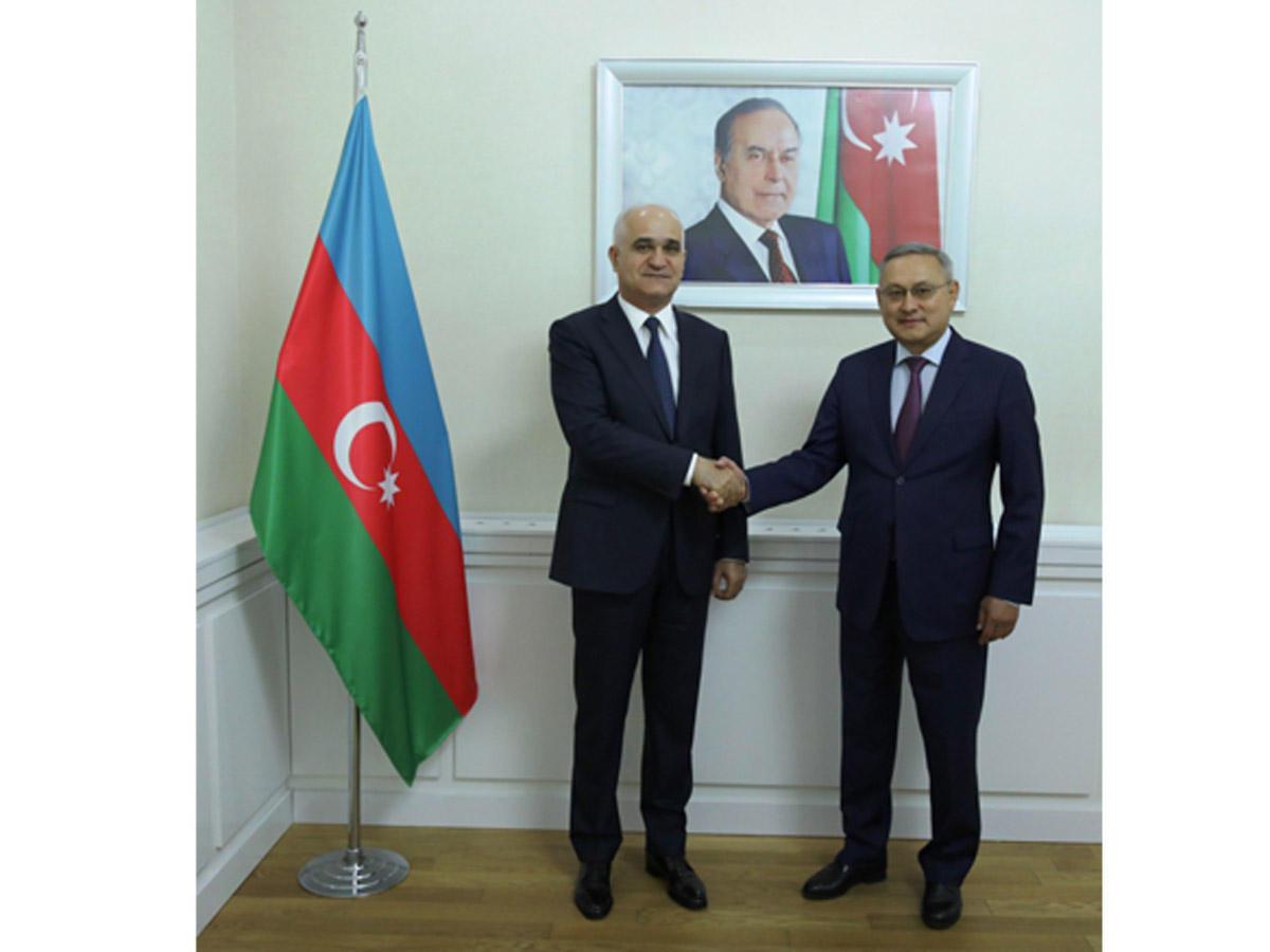 Азербайджан пригласил казахские компании в страну