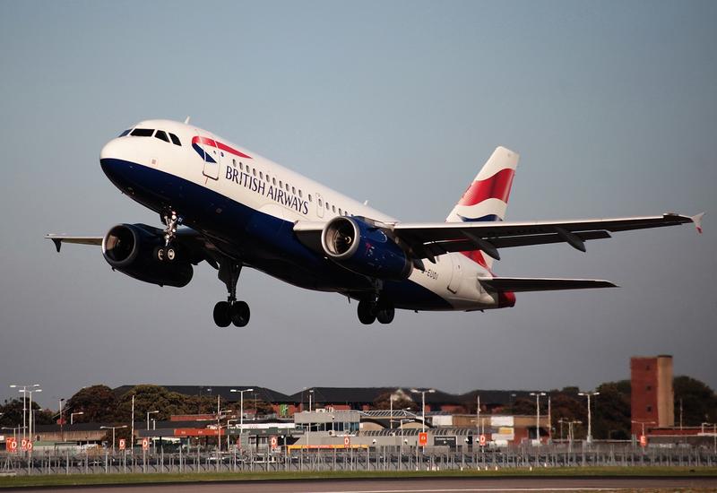 Более 90 рейсов British Airways отменены из-за системного сбоя