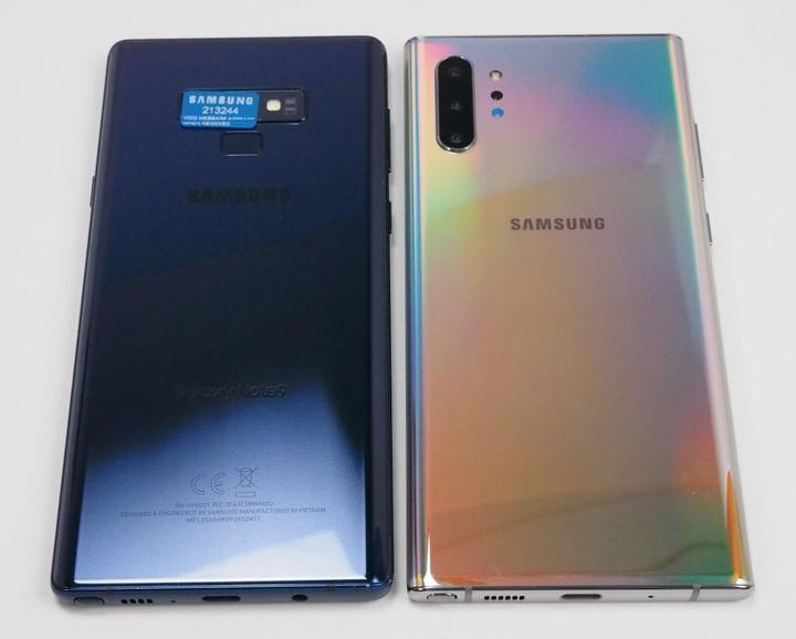 Samsung представила два новых смартфона