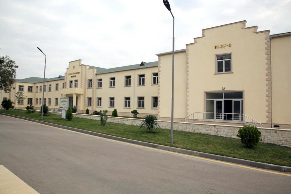 Закир Гасанов на открытии нового военного госпиталя в прифронтовой зоне