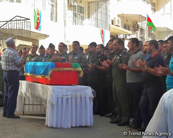 В Баку проходит прощальная церемония с погибшим пилотом Миг-29