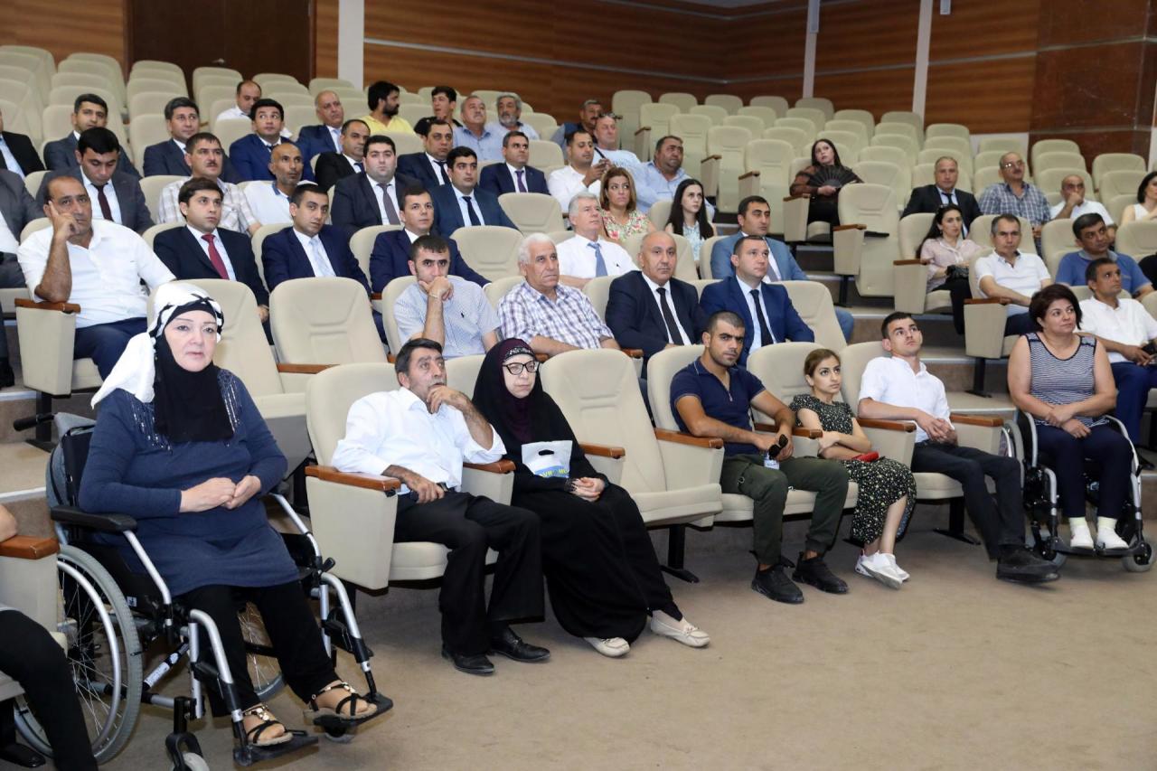 Азербайджан поможет людям с ограниченными возможностями начать собственное дело