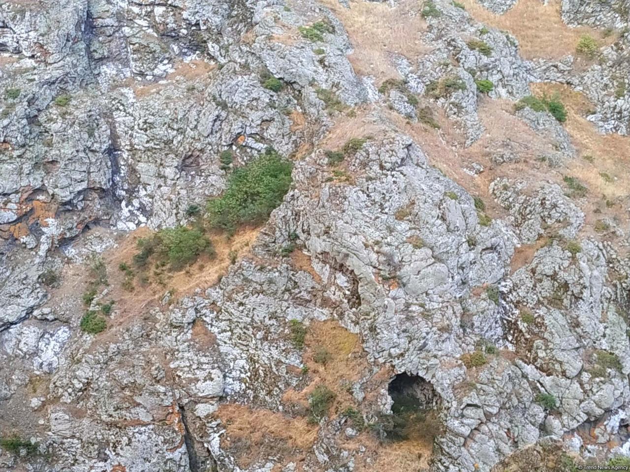 Необыкновенная красота Бузеирской пещеры