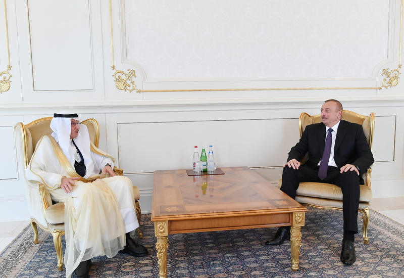 Президент Ильхам Алиев принял генерального секретаря ОИС