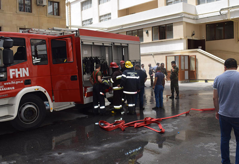 В Баку произошел пожар в детском саду