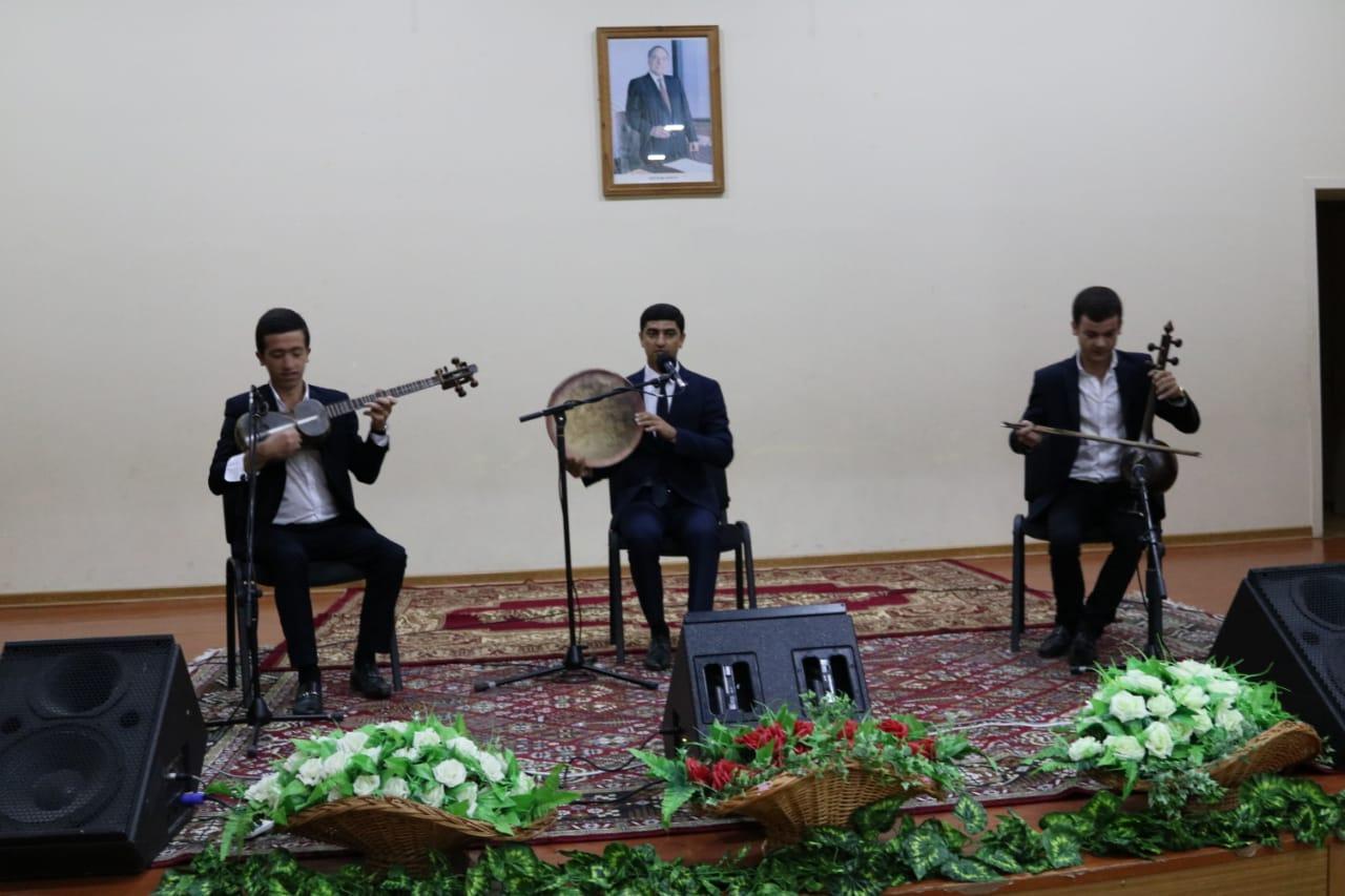 В бакинском поселке представлена концертная программа в рамках проекта "Путешествие в мир мугама"