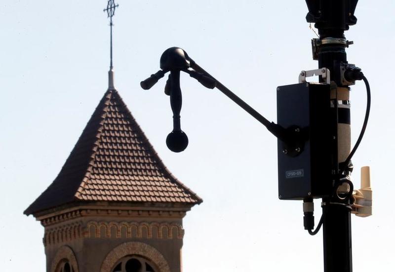 В Париже тестируют «шумовые радары», штрафующие слишком громкие машины