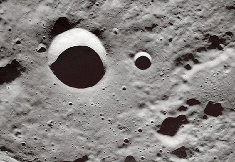 Что скрывается под поверхностью Луны?