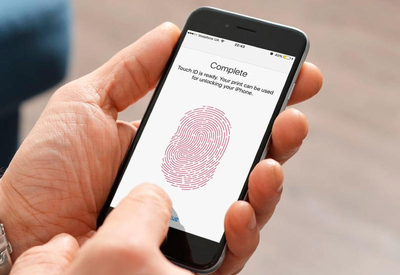 Apple вернет Touch ID в iPhone