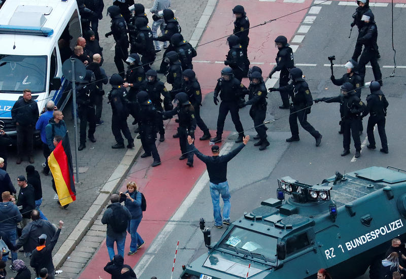 Сильный взрыв на народном празднике в Германии: много раненых