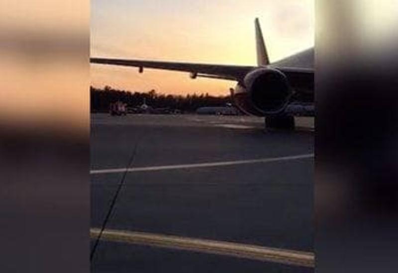 Самолет загорелся перед взлетом в "Шереметьево"