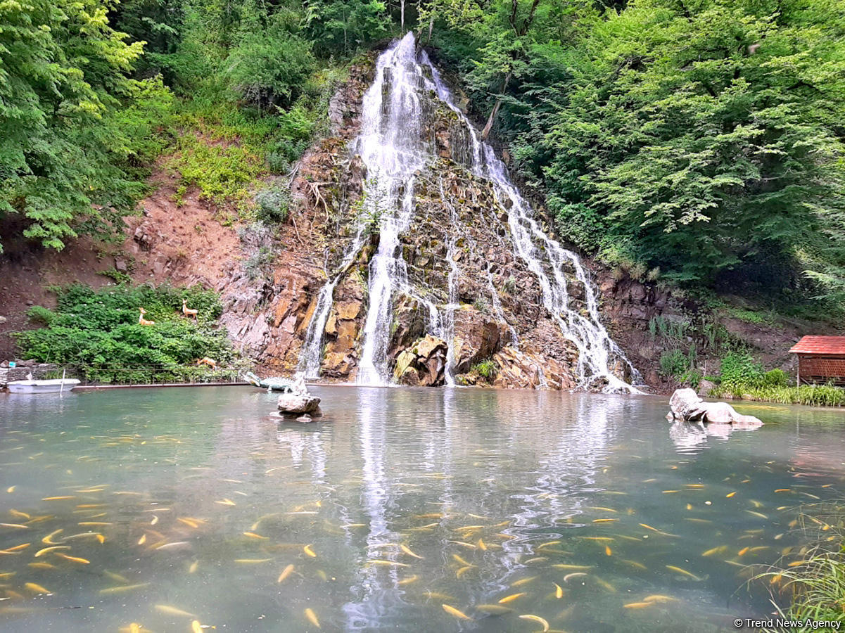 Непередаваемая красота водопада Халхал в Азербайджане