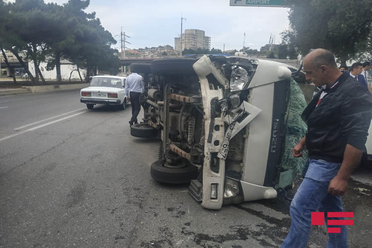 Страшная авария с участием грузовика в Баку