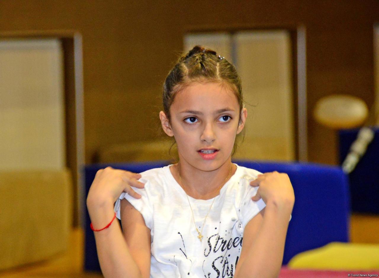 Посол 37-го Чемпионата мира по художественной гимнастике Яна Батыршина посетила клуб "Оджаг Спорт"