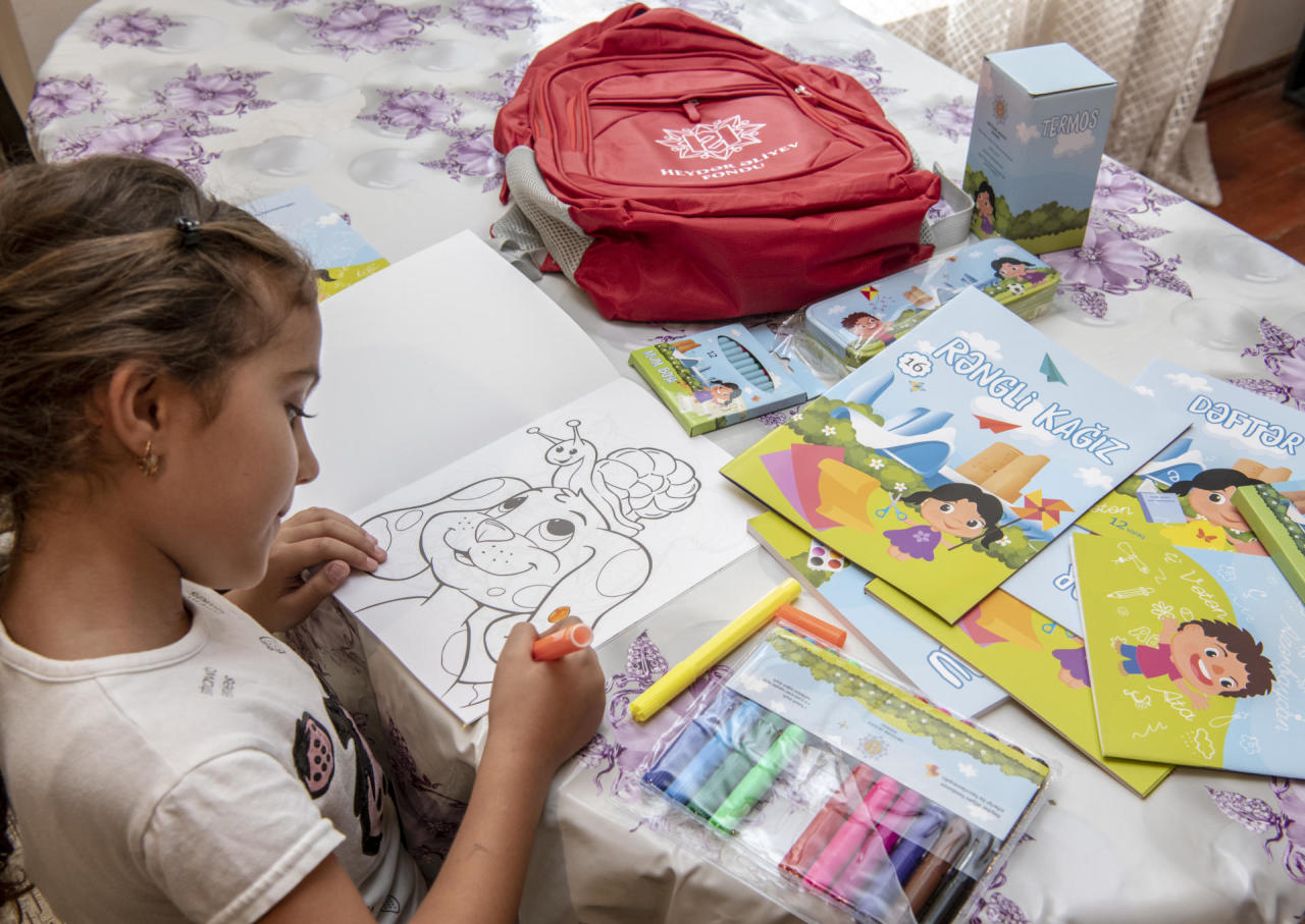 Подарки от Фонда Гейдара Алиева детям из 17 тысяч малообеспеченных семей и воспитанникам детских домов