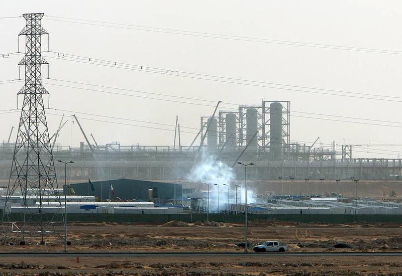 Названа причина пожаров на предприятиях Saudi Aramco