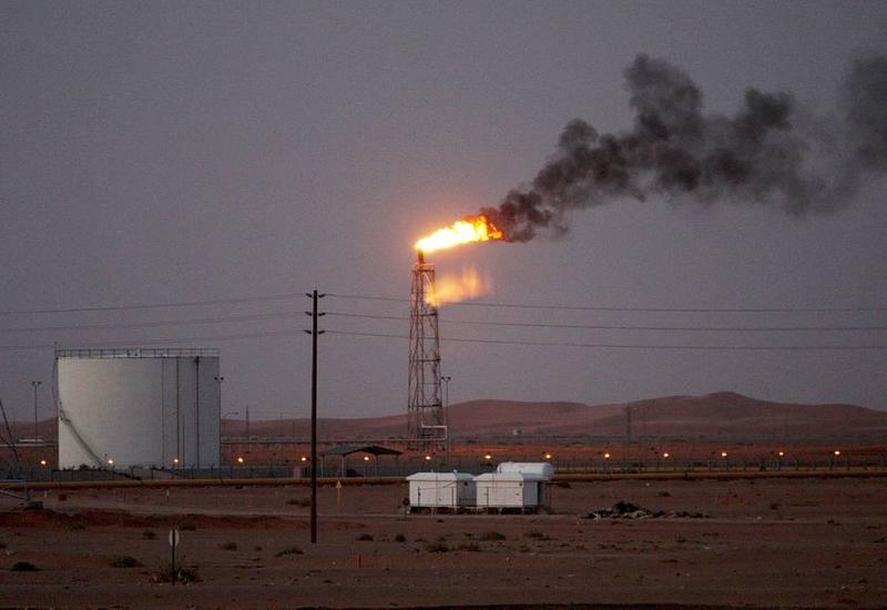 Хуситы взяли на себя ответственность за атаку на саудовские нефтяные объекты