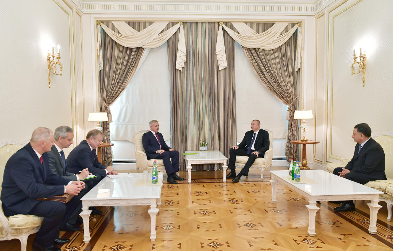 Президент Ильхам Алиев принял госсекретаря Совета безопасности Беларуси