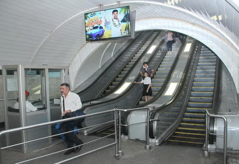 На станции метро «Низами» отремонтировали эскалатор