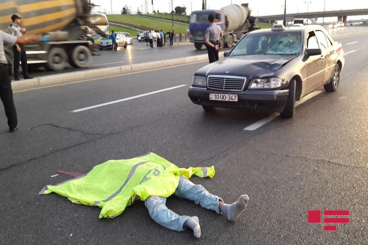 Страшная авария с участием такси в Баку, есть погибший
