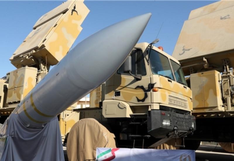 Иран представил баллистическую ракету "Хорремшехр" с новой боеголовкой