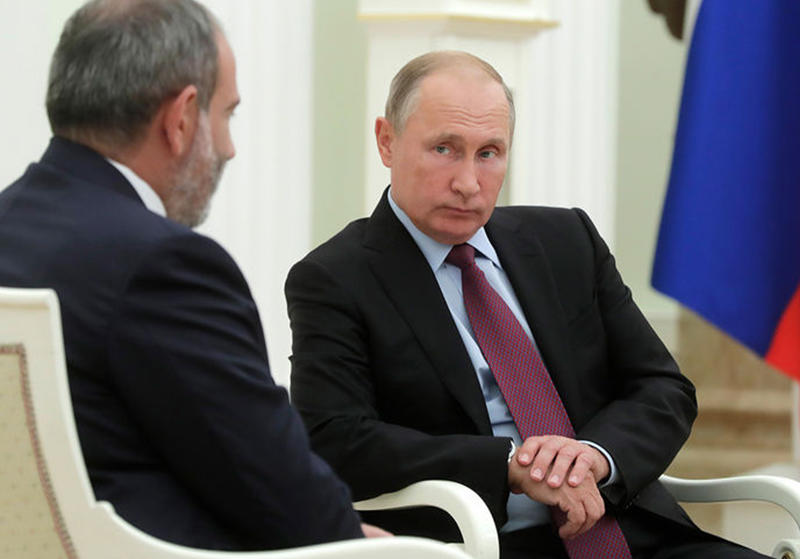 Пашинян и Путин провели телефонный разговор