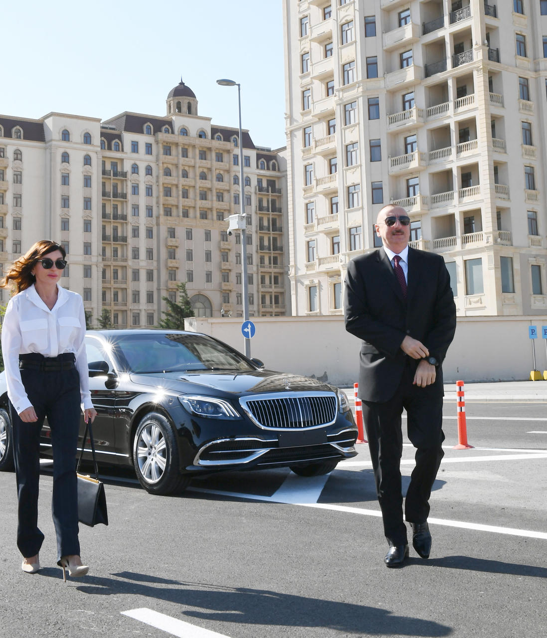 Президент Ильхам Алиев и Первая леди Мехрибан Алиева приняли участие в открытии Транспортного обменного центра «Кероглу» в Баку