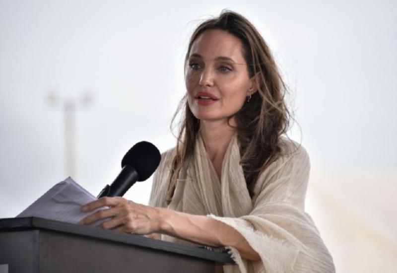 Анджелина Джоли о разводе с Питтом: "В конце я не узнала себя"