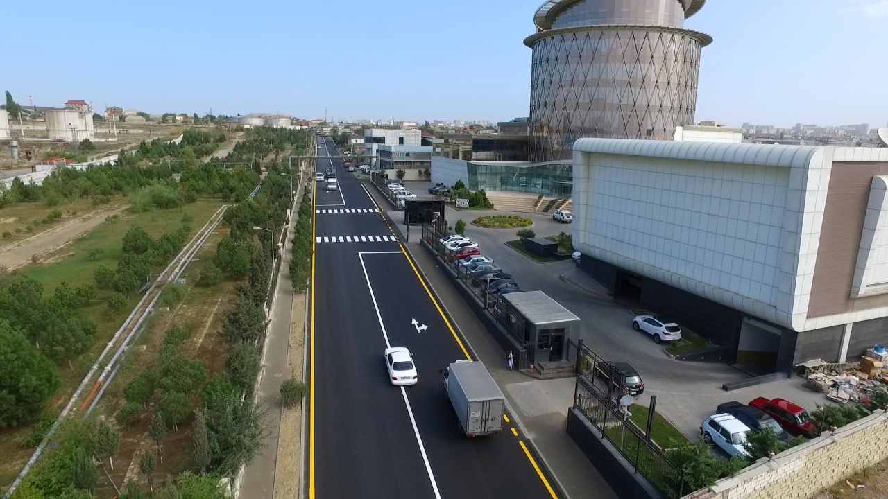 В Баку ремонтируют эти улицы