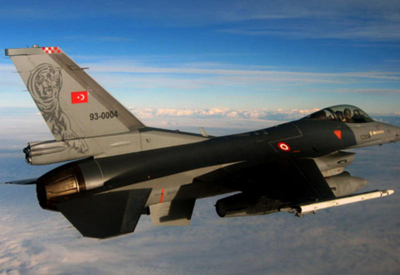 ВВС Турции нанесли удар по курдским террористам в Сирии