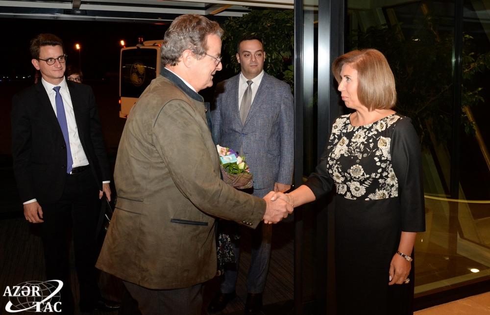 Председатель Совета кантонов Швейцарии прибыл с официальным визитом в Азербайджан
