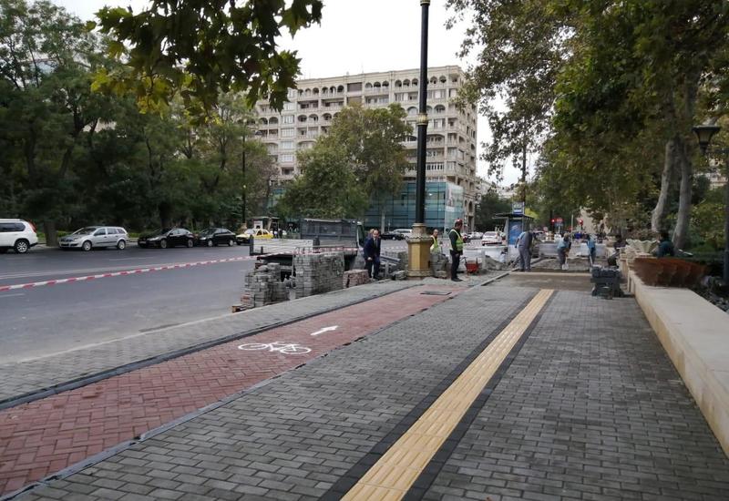 Новшество на тротуарах Баку для людей с нарушениями зрения