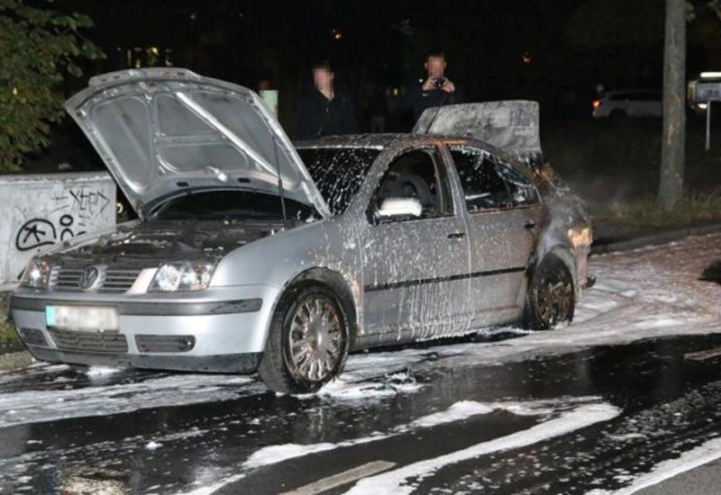 В Берлине неизвестные подожгли автомобиль посольства Турции