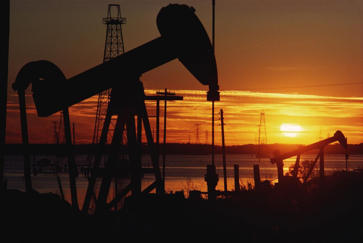 Международное энергетическое агентство считает временным падение цен на нефть