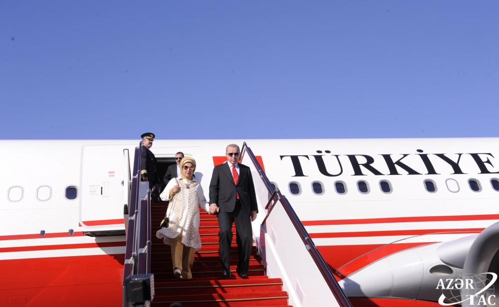 Президент Турции Реджеп Тайип Эрдоган  прибыл с визитом в Азербайджан