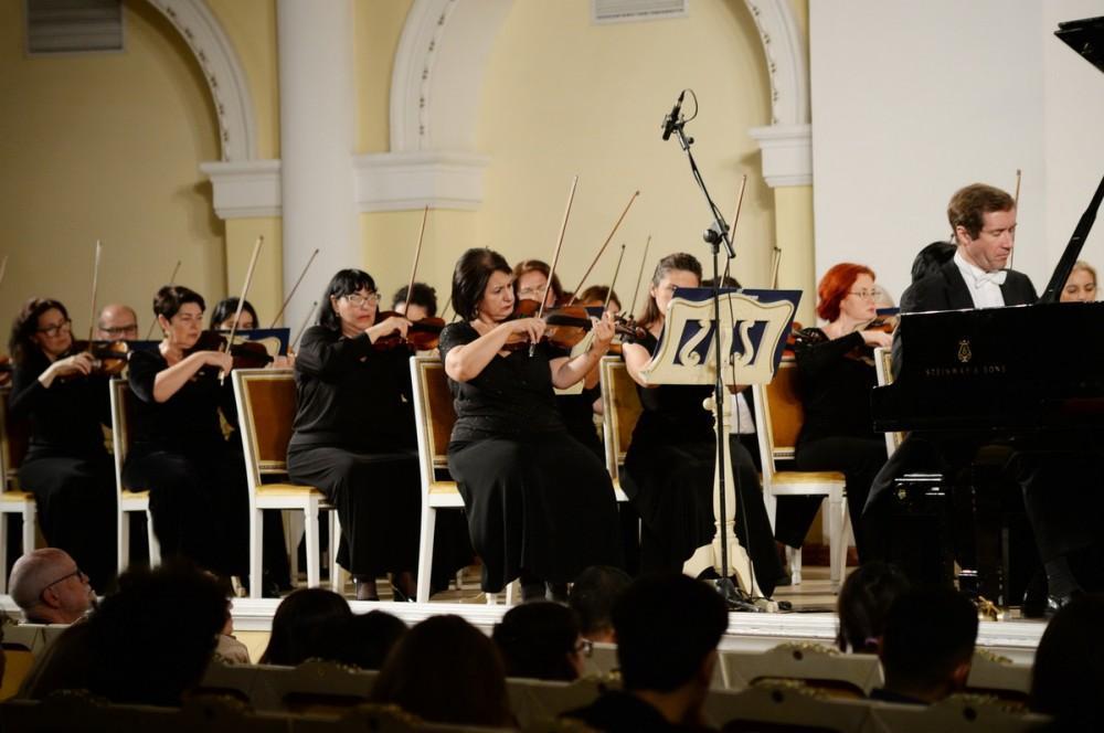 В Филармонии прошел концерт народного артиста России Николая Луганского