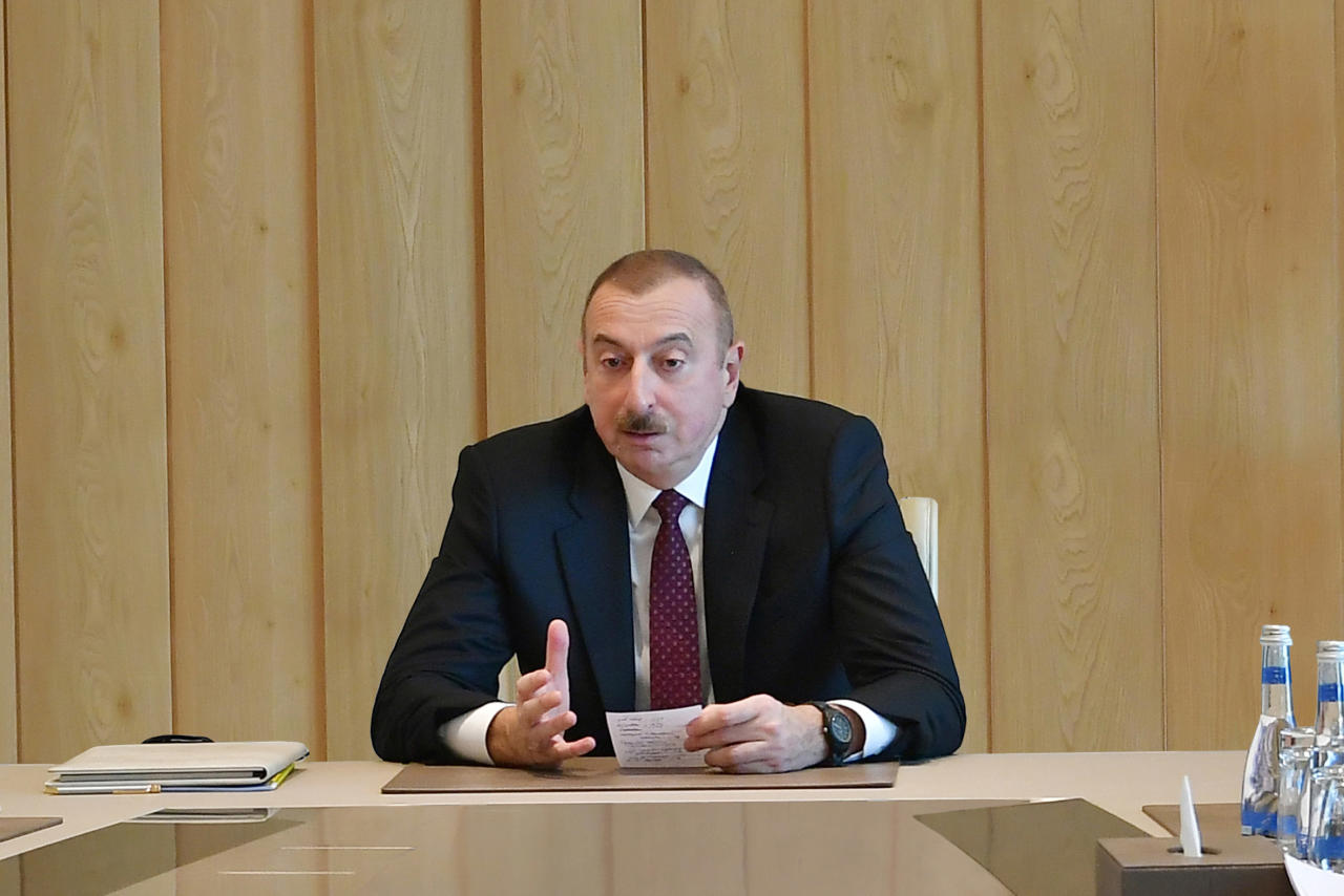 При Президенте Ильхаме Алиеве состоялось экономическое совещание