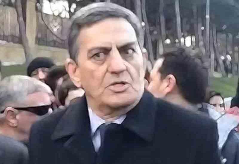 Али Керимли нанес телесные повреждения двум сотрудникам полиции