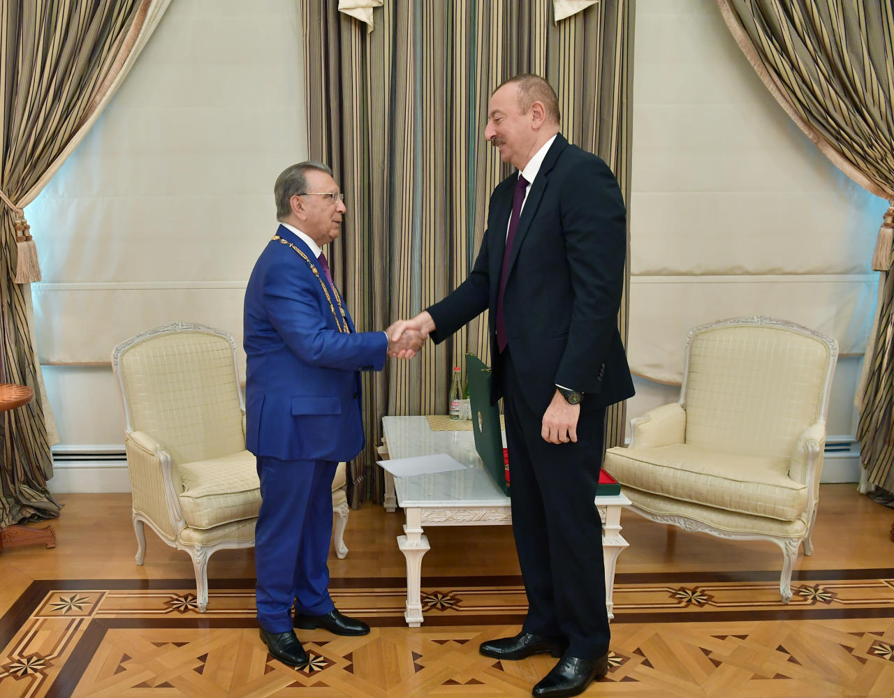 Президент Ильхам Алиев принял Рамиза Мехтиева и вручил ему орден "Гейдар Алиев"