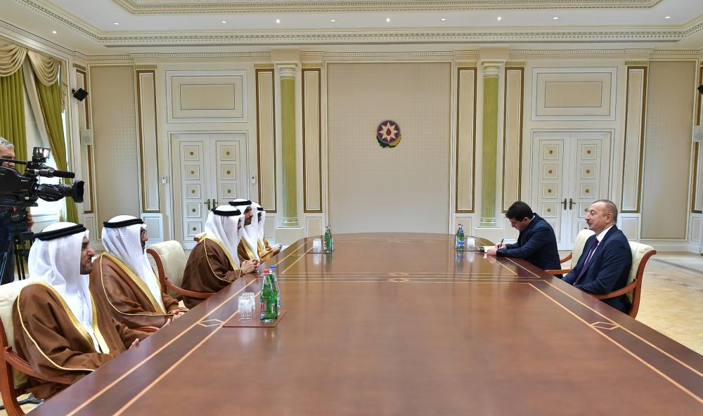 Президент Ильхам Алиев принял делегацию во главе с госминистром ОАЭ по иностранным делам