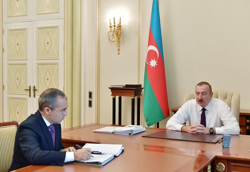 Президент Ильхам Алиев принял Микаила Джаббарова в связи с назначением его на новую должность